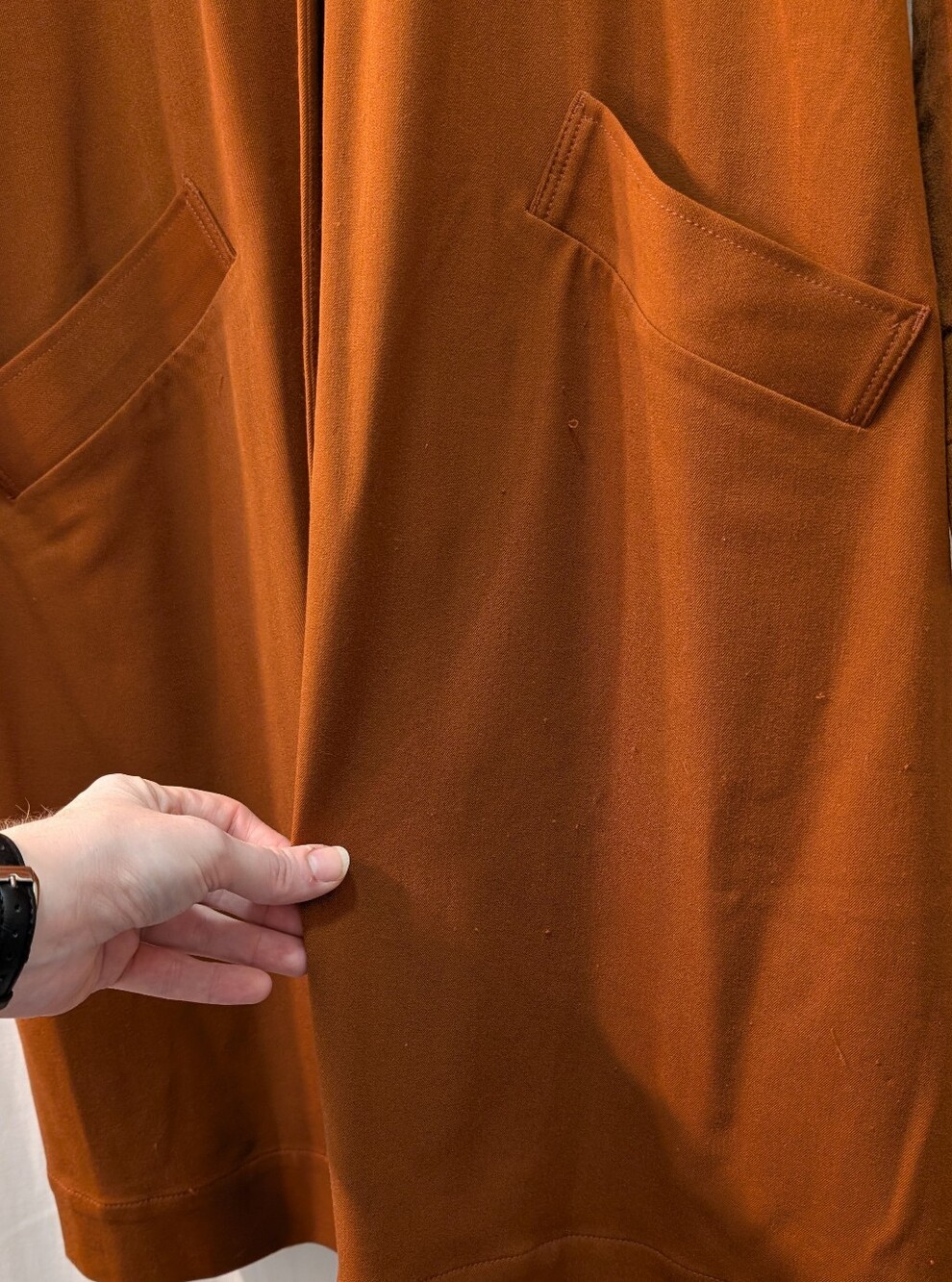Woman's Rust Ruffle-Collar, Button-Front Lightweight Coat - Picture 5 of 6